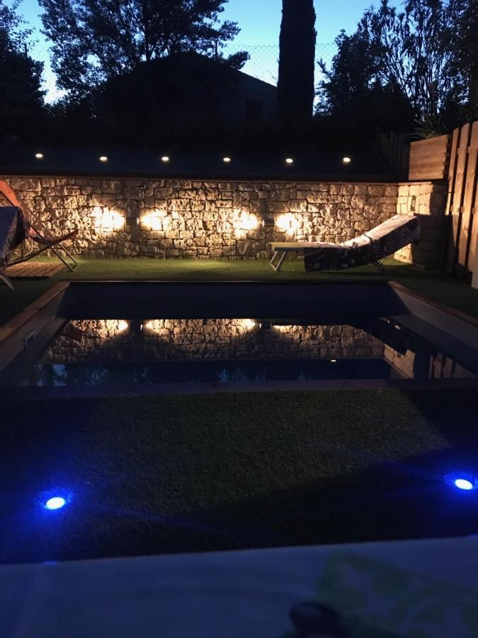Villa Au Pied Du Ventoux 모르무아롱 외부 사진